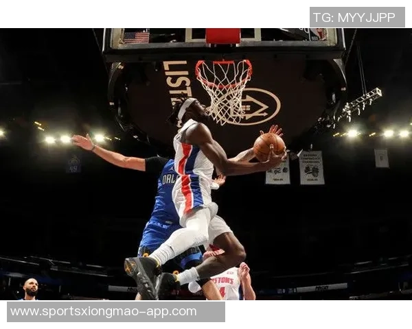 稳定控卫与浓眉五号位联手让球队焕发新生的秘密解析 稳定控卫与浓眉五号位联手让球队焕发新生的秘密解析